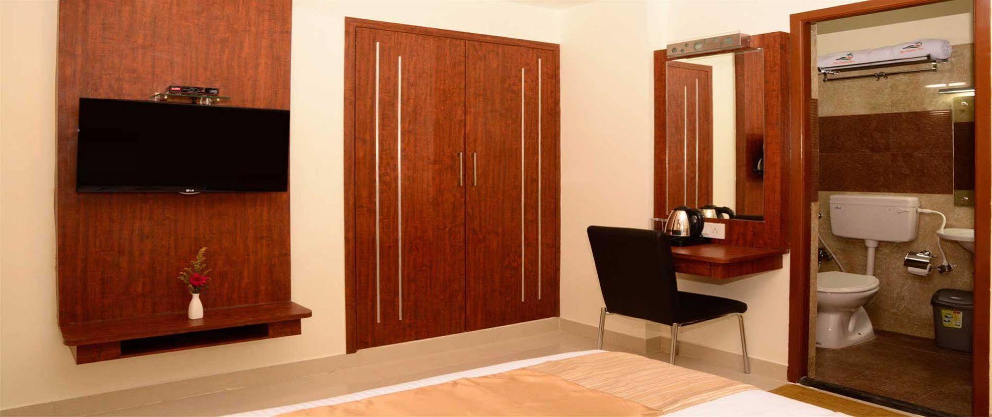 De Castle Inn Chennai Exterior foto